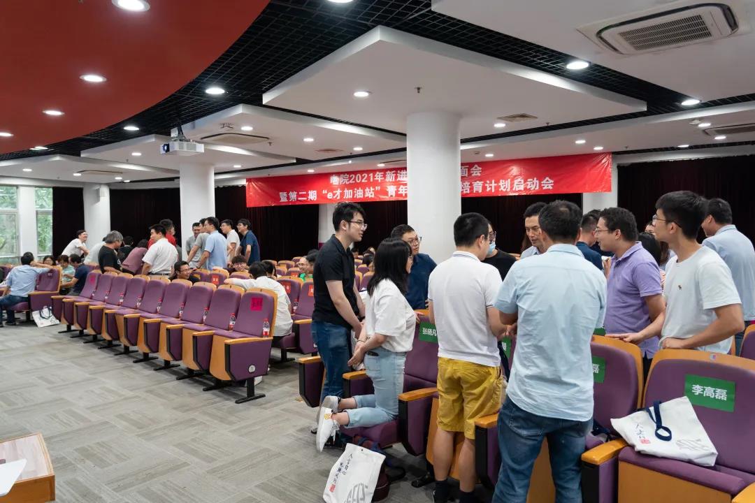 1632972357546004254.jpg 4.jpg