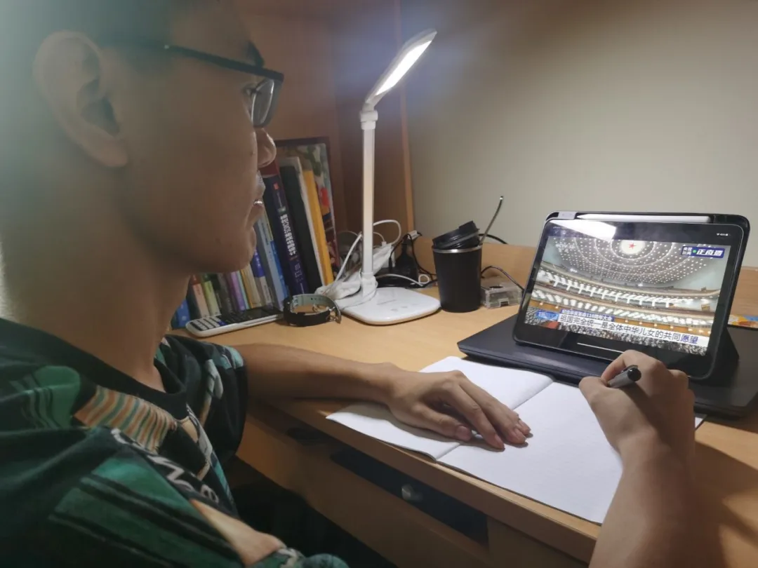 1633925140686083055.png image005.png