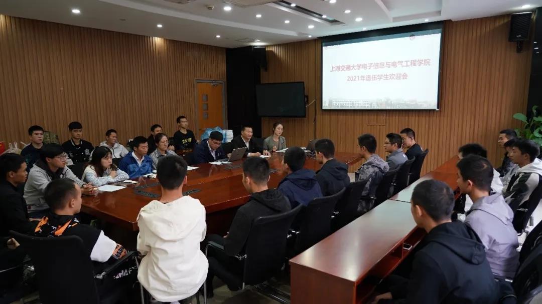 1634884296889047374.jpg 1-1.jpg