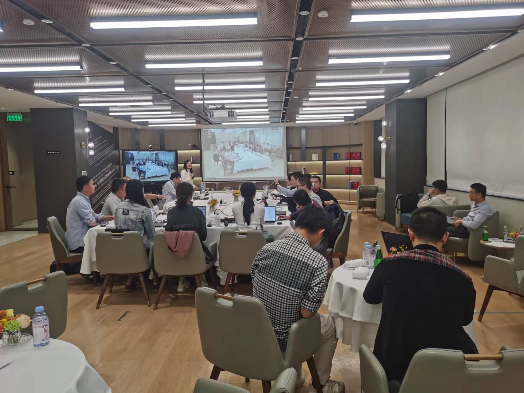 图片4.png 图片4.png